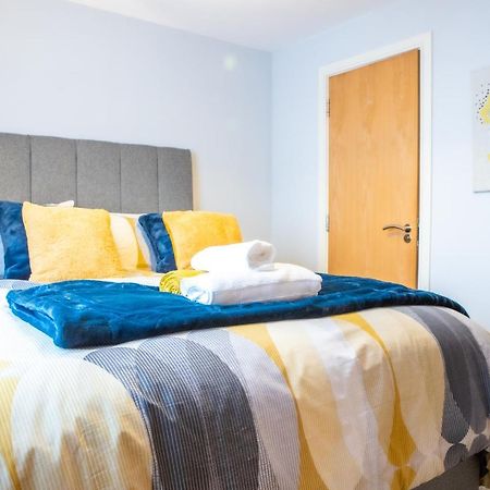 Newly Furnished Appartment Near Train Station Wolverhampton Exteriér fotografie