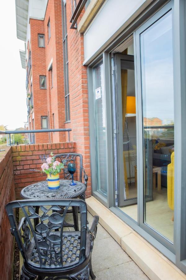 Newly Furnished Appartment Near Train Station Wolverhampton Exteriér fotografie