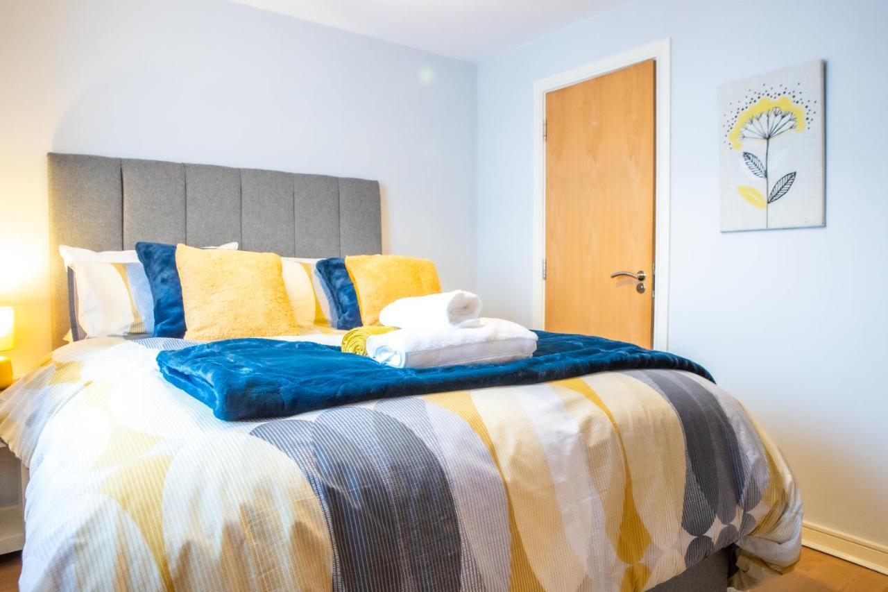 Newly Furnished Appartment Near Train Station Wolverhampton Exteriér fotografie