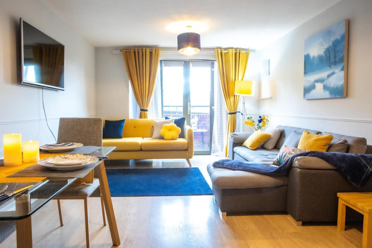 Newly Furnished Appartment Near Train Station Wolverhampton Exteriér fotografie
