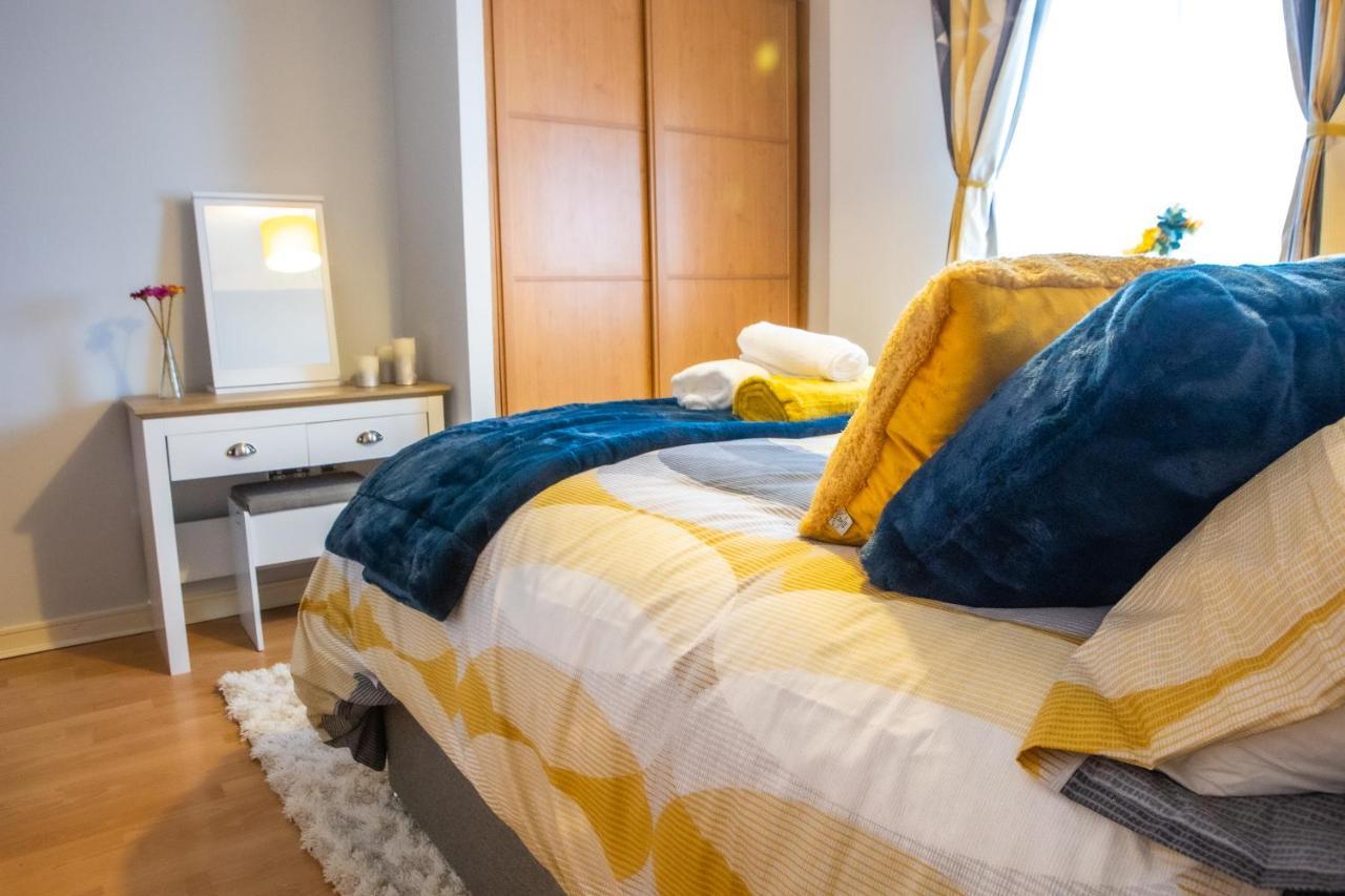Newly Furnished Appartment Near Train Station Wolverhampton Exteriér fotografie