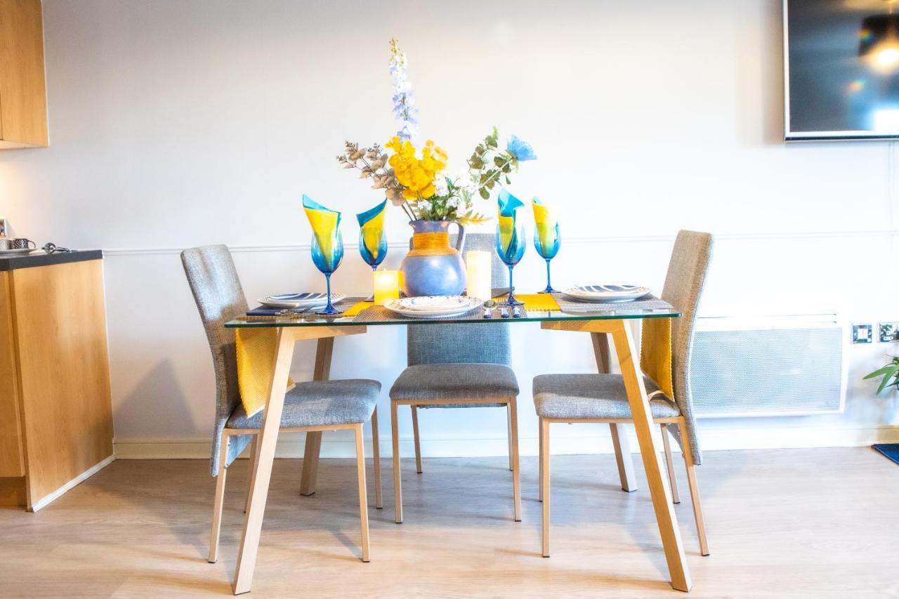 Newly Furnished Appartment Near Train Station Wolverhampton Exteriér fotografie
